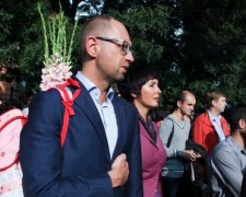 Заслужил пулю в люб: украинцы бурно отреагировали на циничные планы Яценюка