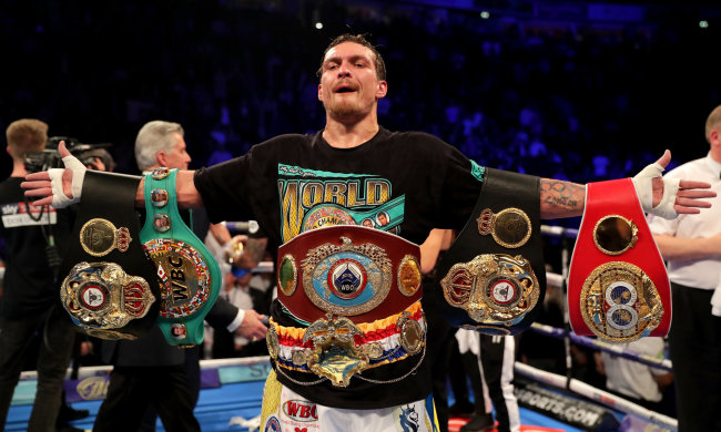 Усик перед боем с Такамом сменил профессию: видео