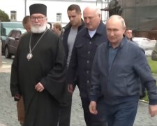 Володимир путін і Олександр Лукашенко у соборі, кадр з відео