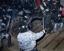 Під боком у Авакова працюють кати Майдану