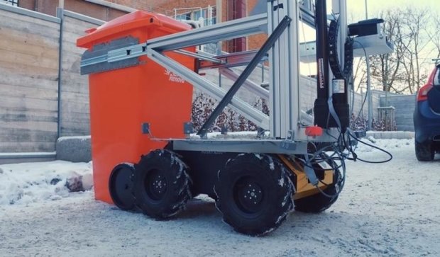 Студенти створили робота-прибиральника вулиць (відео)