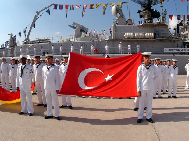 Турецкая военная база появится в Черном море: Путин доигрался?