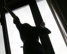 Нервные срывы и самоубийства: кто находится в зоне риска