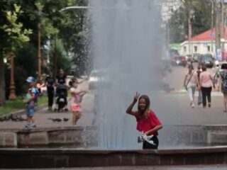 Жара, кадр из видео