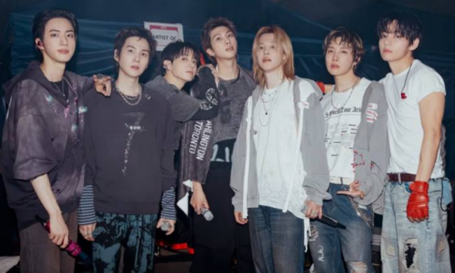 BTS, фото із соцмереж