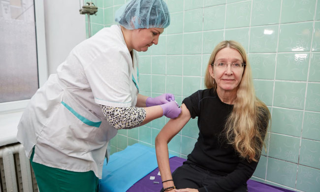 Супрун вирішила, що телефон допоможе боротися з ВІЛ