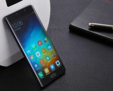 Xiaomi Mi 8: в сети показали возможности флагмана