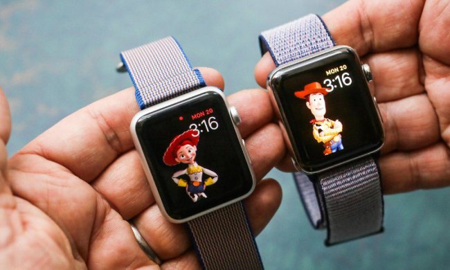 Подвійна камера і відеодзвінки: перші фішки Apple Watch злили в мережу