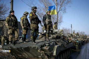 Сутки в ООС: боевики поливали огнем позиции украинских военных, есть раненные