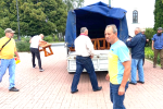 "Рідна країна" подарила Каневу скамейки для Успенского собора: кто помог восстановить святыню