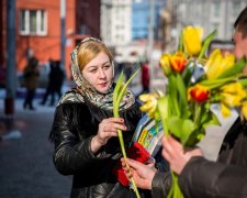 Одеський Винник привітав жінок зі святом: красуні у захваті, чоловік мрії