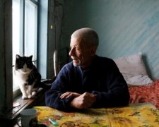 Як тобі, Ілон Маск: російський чиновник урочисто відкрив... ліхтар