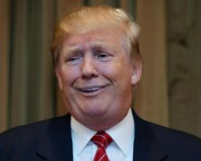 Под окнами у Трампа задержали скандального активиста: что известно