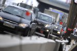 У Львові "Смарт" підім'яв під себе чоловіка: крихітка на колесах ледве не відправила на той світ