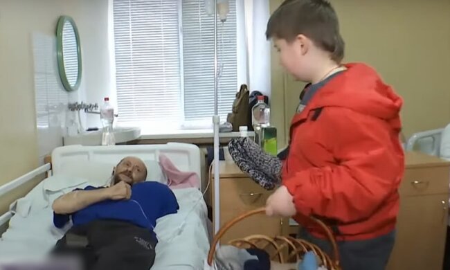 8-летний волонтер, кадр из сюжета ТСН