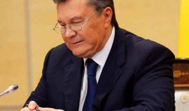 Суд запропонував Януковичу навчитися читати швидше