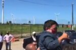 Болсонару і карлик, скріншот відео