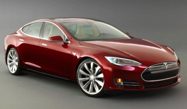 Tesla создала два новых дешевых электрокара