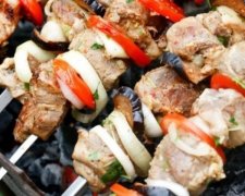 Українці відмовляються від м'яса на Великдень