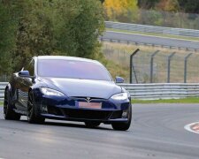 Tesla Model S Plaid, auto-motor-und-sport.de