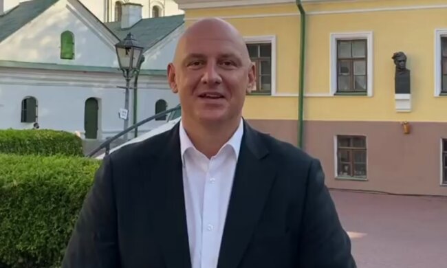 Потап назвал себя президентом и поздравил Украину с Днём Независимости и Горбунова с юбилеем