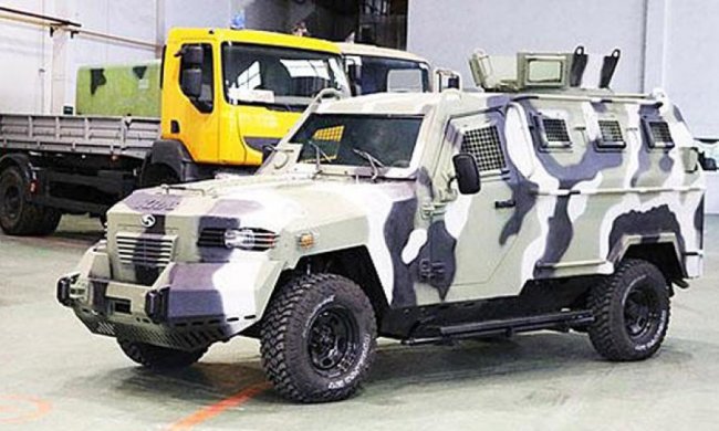 Понівечену техніку в АТО "воскрешають" на заводі КрАЗ (фото)