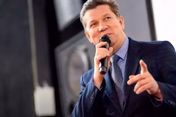 Частий порушник ПДР та водій незадекларованого авто: що відомо про тимчасового Міністра культури України