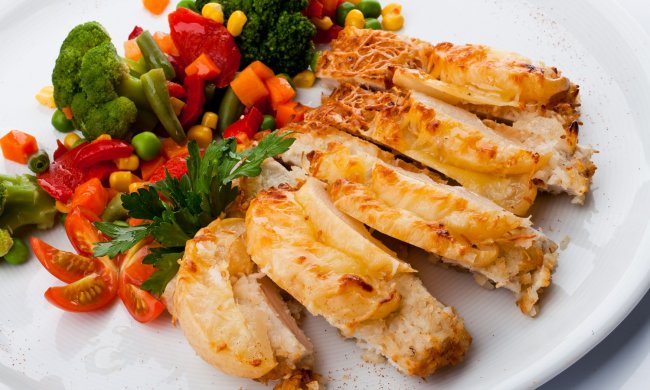 Универсальный рецепт индейки с овощами в густом соусе