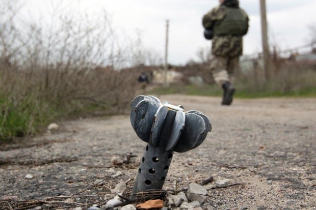 Оккупанты накрыли украинских бойцов адским огнем: машина – вдребезги, ВСУ готовят ответ