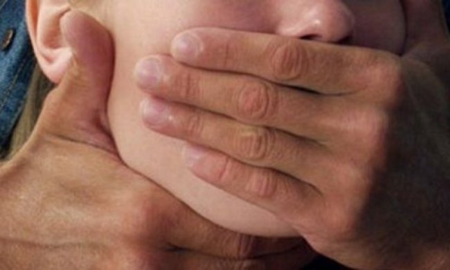 На Буковині ґвалтівника трирічної дівчинки визнали неосудним