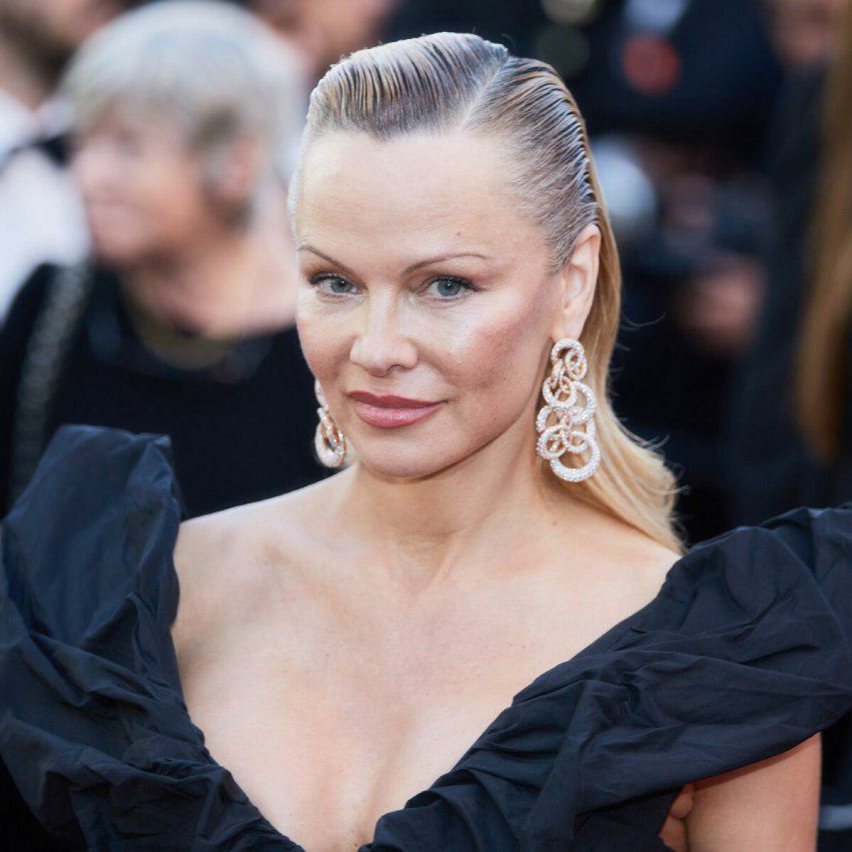 Жалаңаш Памела Андерсон Жалаңаш Памела Андерсон