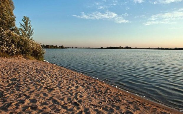 Активисты вернули жизнь дарницкому озеру