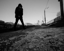 Не повірите своїм очам: що сталося з дівчиною після падіння з моста