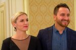 Лидер группы "Скай" Собчук заговорил об алкоголе с красоткой-женой: "Глюкофон"