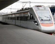 Стало известно, кто первым попадет в Европу без виз