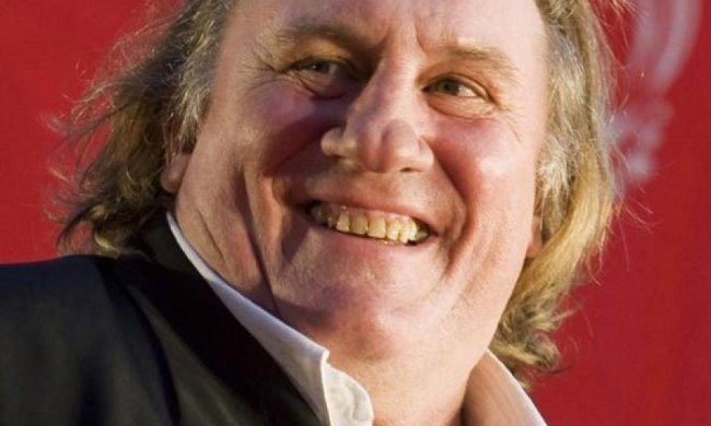  Жерар Депардье в Каннах сказал "Слава Украине"