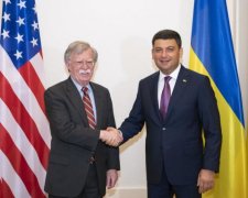 Права рука Трампа зробила Гройсману приємно