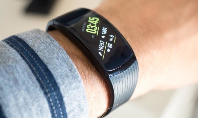 Xiaomi Mi Band 4 уничтожит конкурентов: главные козыри