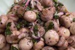 Маринованные грибы, скриншот с видео