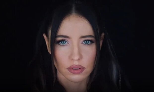 Надя Дорофеева, скриншот из видео