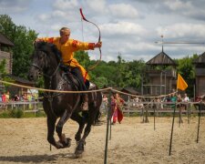 Под Киевом пройдет шоу конных лучников