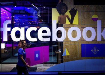 Facebook слила пароли в сеть