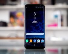 Оновлення Android від Samsung знищує камери смартфонів