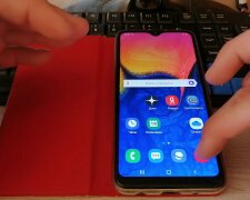 Смартфон Samsung