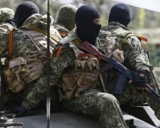 Ціла колона ще живих путінських відморозків увірвалася на Донбас