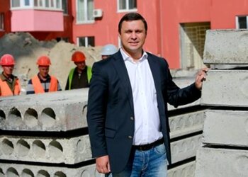 Максим Микитась