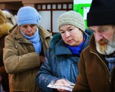 Найлегше теперішню кризу в Україні переживають пенсіонери