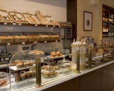 Лавочка закрита: в Україні знищують хлібний бізнес