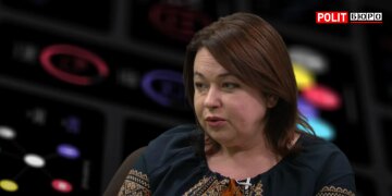 Олена Криворучкіна