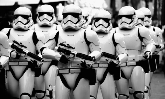 Беспилотники будут охранять съемки «Звездных войн 8»